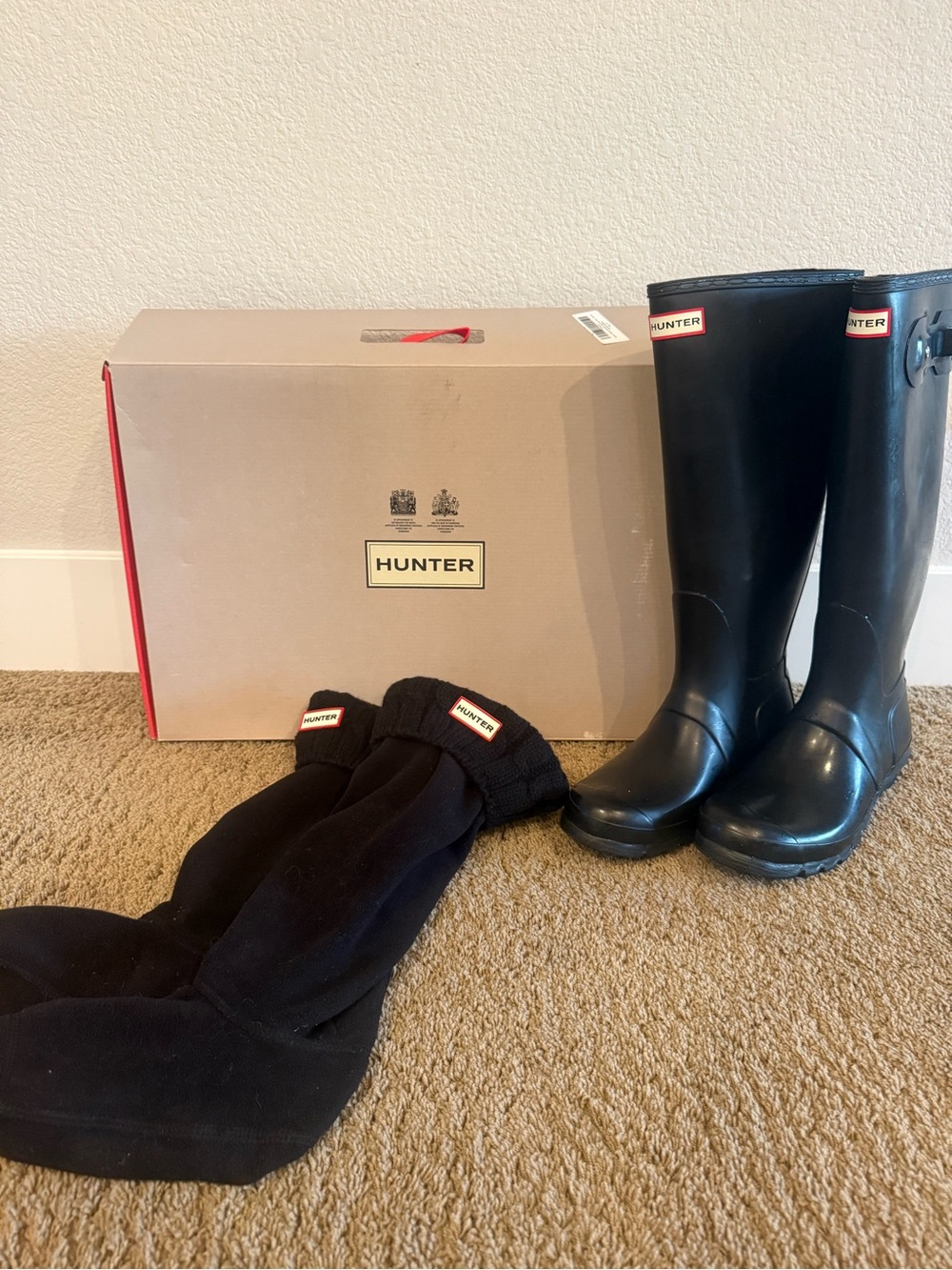 Hunter Black Tall Rain Boots (Gloss Black) with Black Boot Socks
